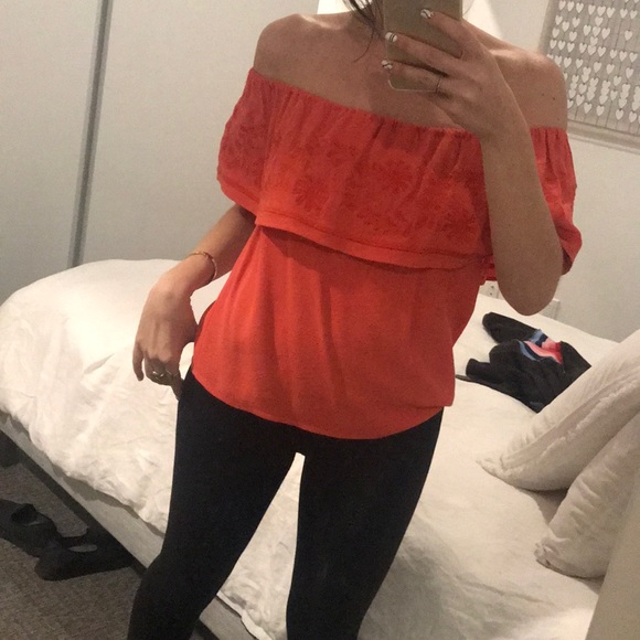 Off shoulder top - Picture 4 of 5